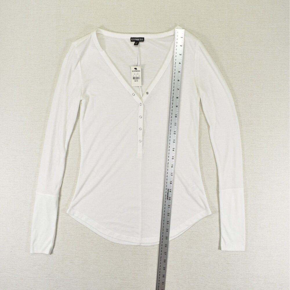 Express Henley Shirt Womens Extra Small XS White Long Sleeve Snap Button NWT Top - Picture 3 of 8